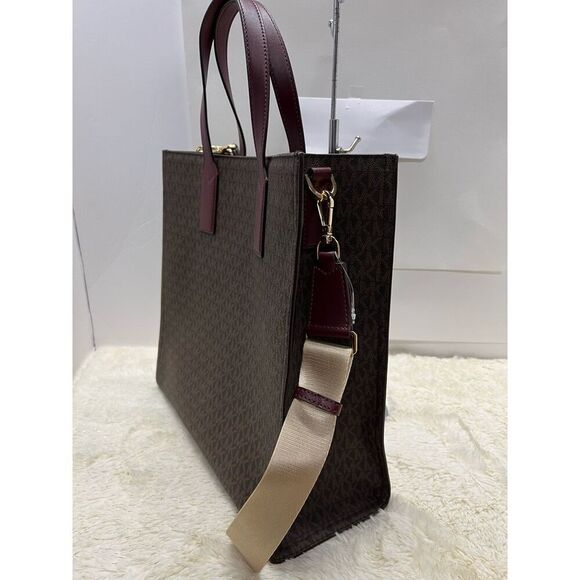 🔥🎁NWT Michael Kors KENLY Large Travel Tote Handbag Merlot Msrp: $498.00 - Picture 4 of 7